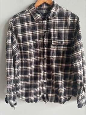 Rainforest Men's Size L Black and White Plaid Flannel Shirt